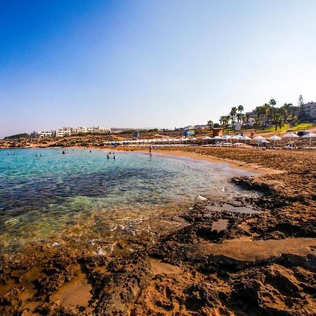 Ifestos Kings Resort Appartment Paphos Bagian luar foto