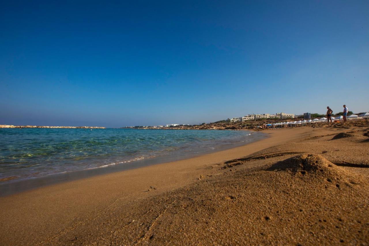 Ifestos Kings Resort Appartment Paphos Bagian luar foto