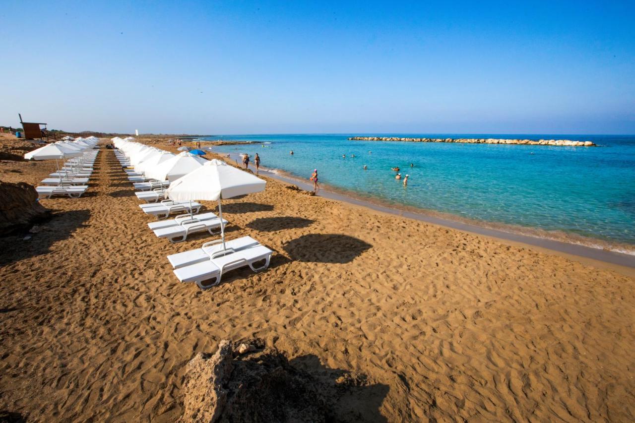 Ifestos Kings Resort Appartment Paphos Bagian luar foto